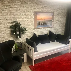 Apartment Exklusives zwei Zimmer Appartement 